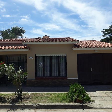 Chalet La Mambu Mar de Ajó エクステリア 写真